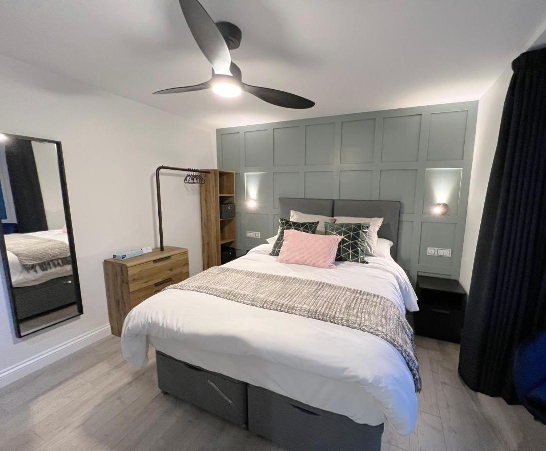 United Home B&B Salford  Luaran gambar