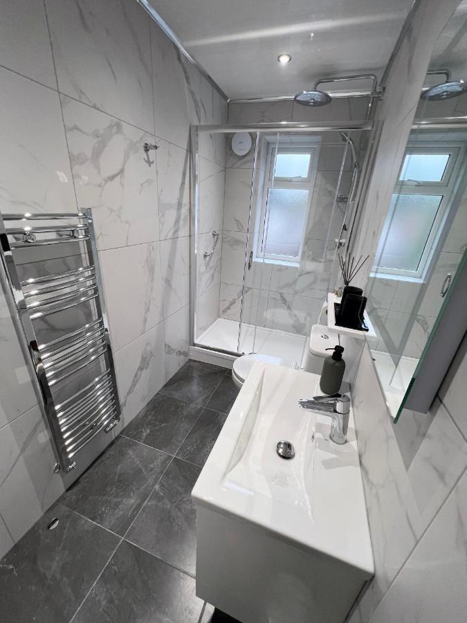 United Home B&B Salford  Luaran gambar