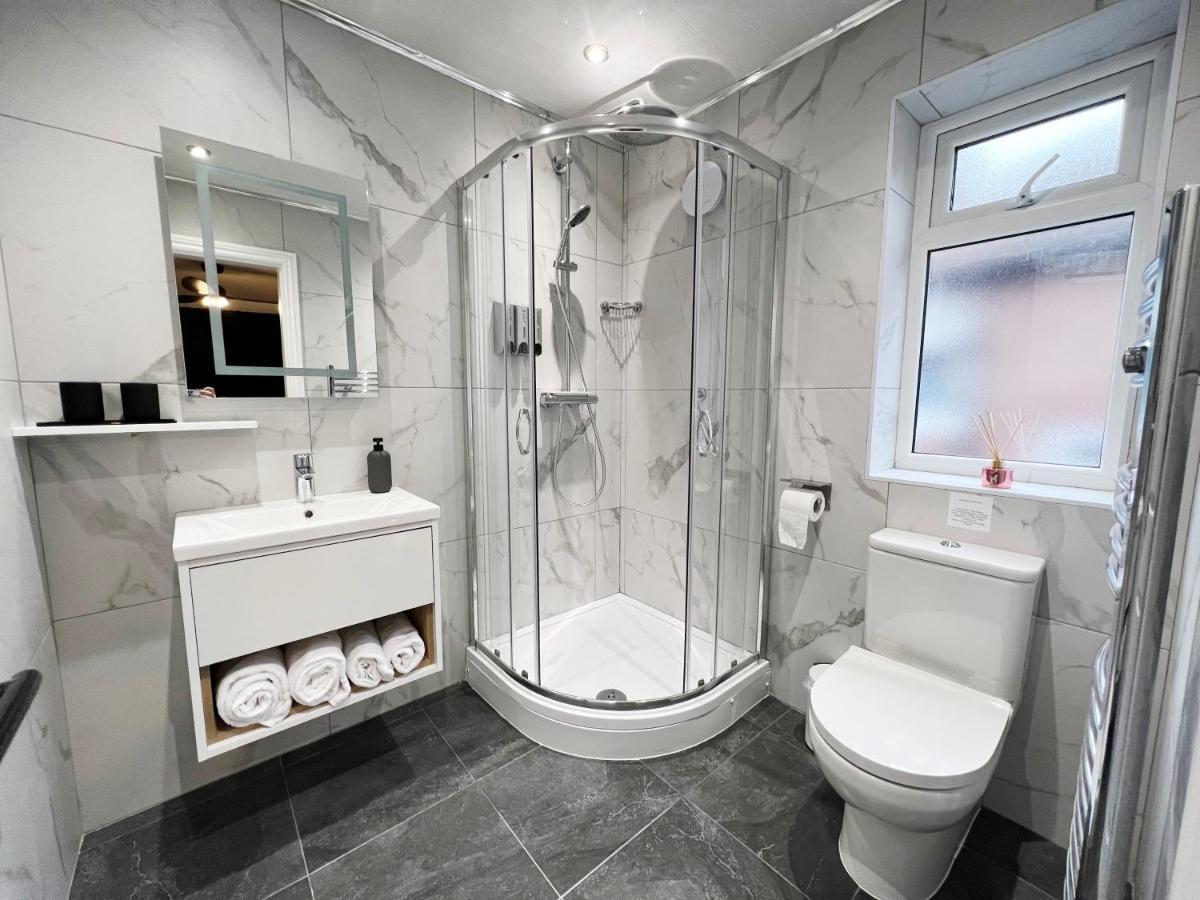 United Home B&B Salford  Luaran gambar
